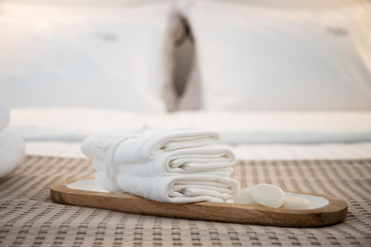 Aniko Suites Psarou Psarou  Ngoại thất bức ảnh
