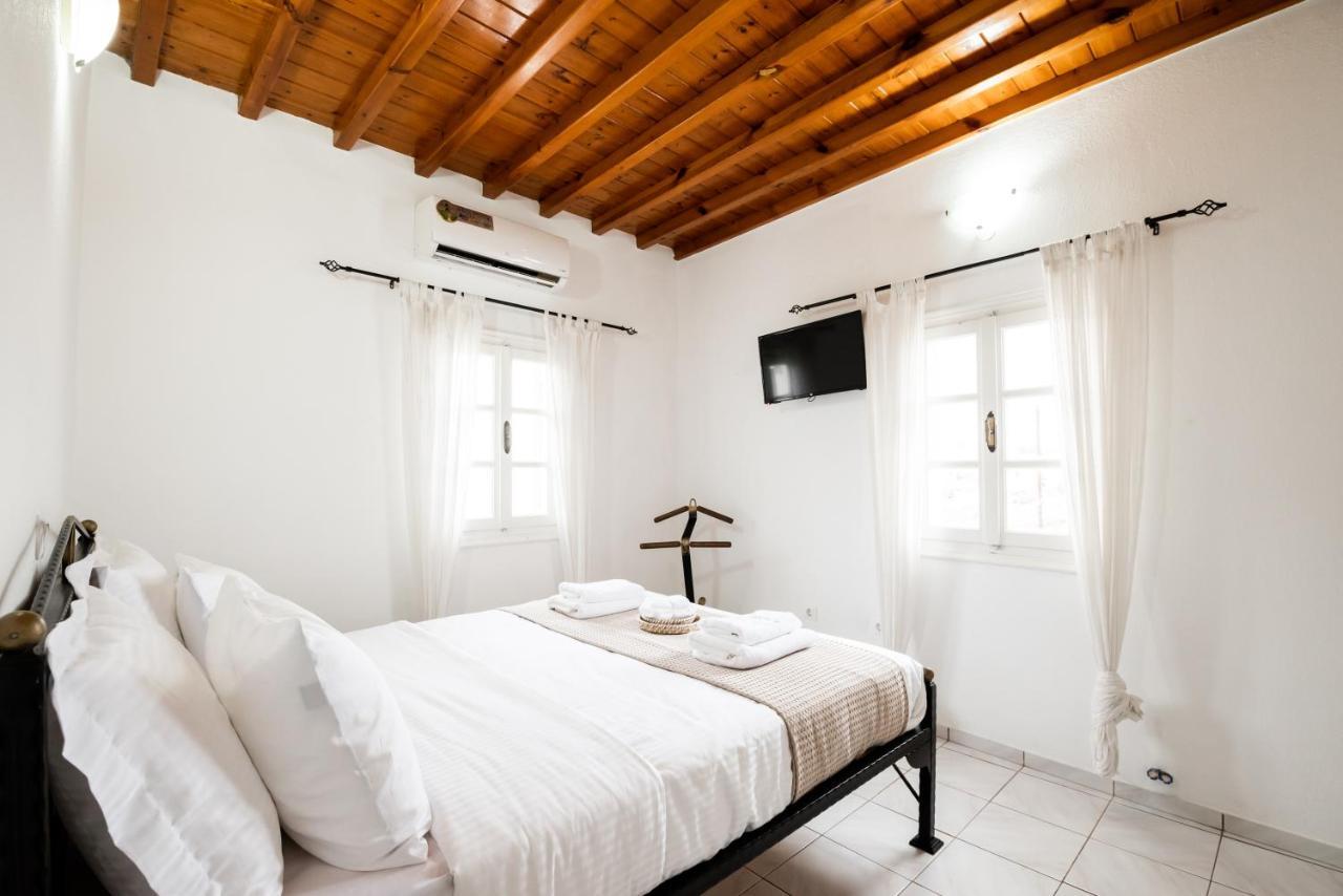 Aniko Suites Psarou Psarou  Ngoại thất bức ảnh